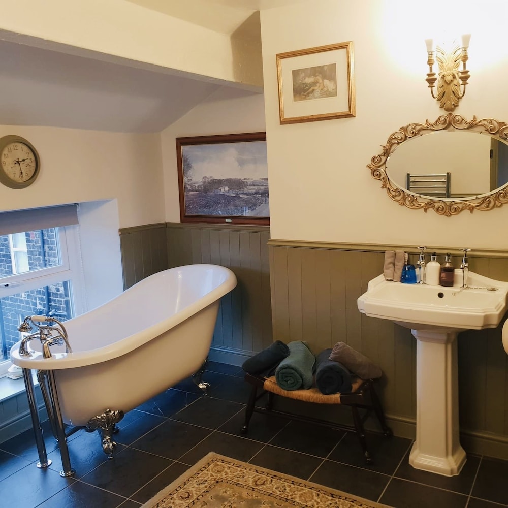 Superior Double Room, Ensuite photo 3