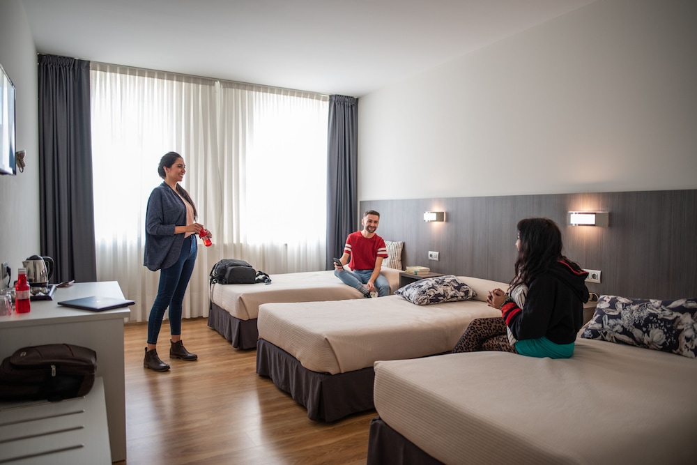 Triple Room - Photo 6