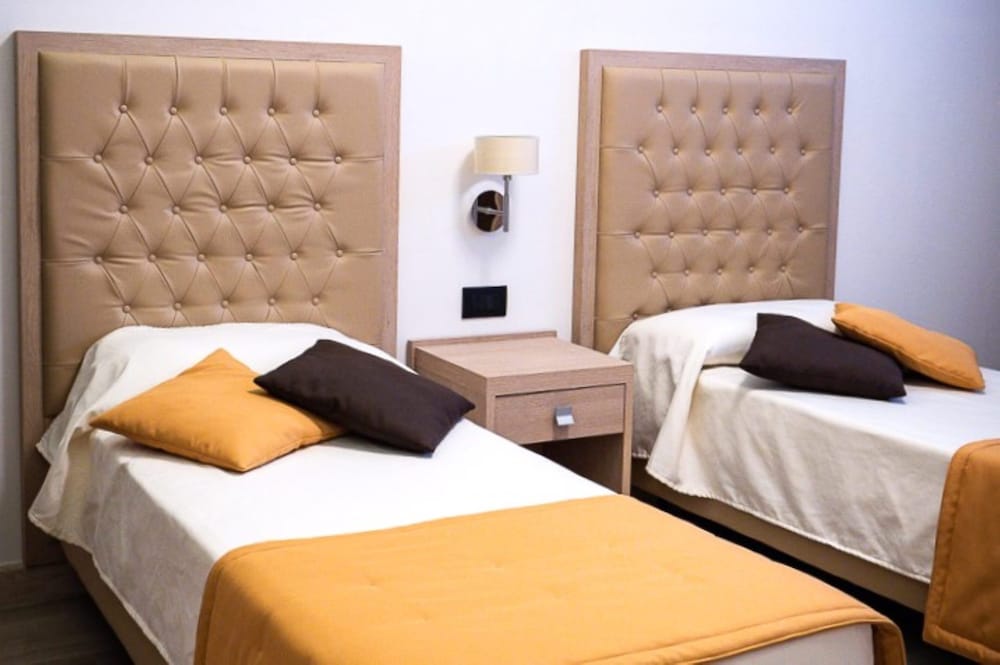 Superior Triple Room photo 2