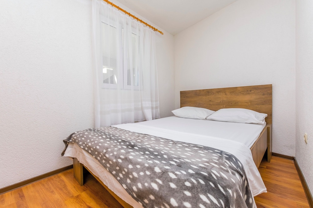 Apartment (A1)