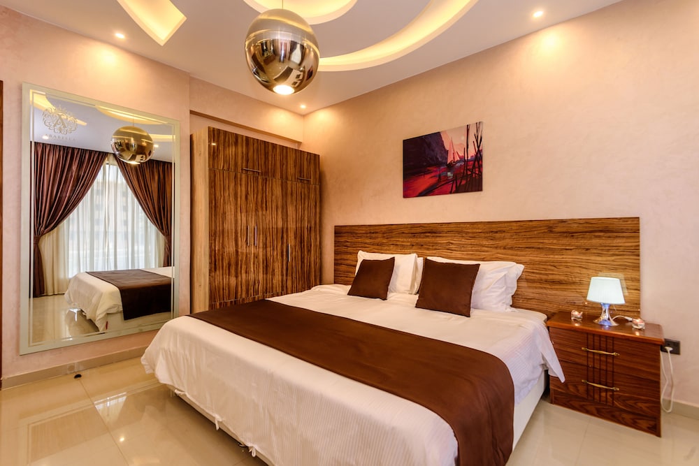 Executive Suite, 1 King Bed, Executive Level