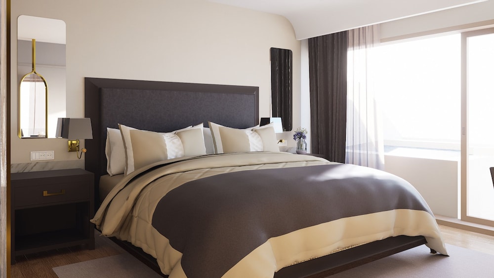 Deluxe Suite, 1 King Bed, Private Pool