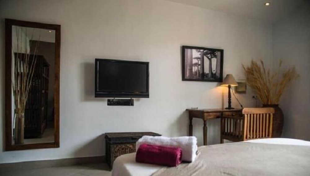 Superior Double or Twin Room photo 2