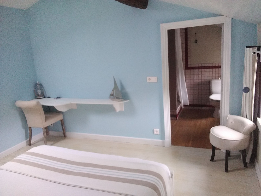 Double Room (Chambre Autize) photo 3