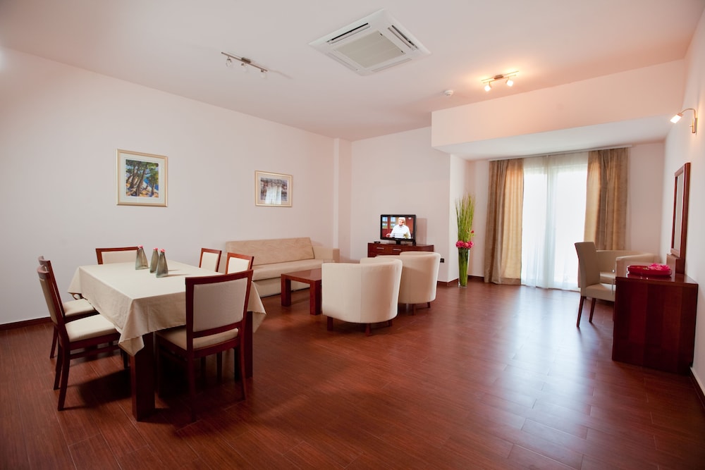 Comfort Apartment photo 1