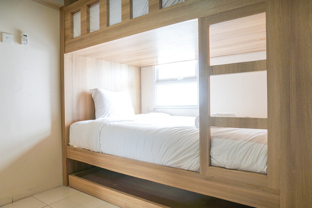 Room - Photo 4