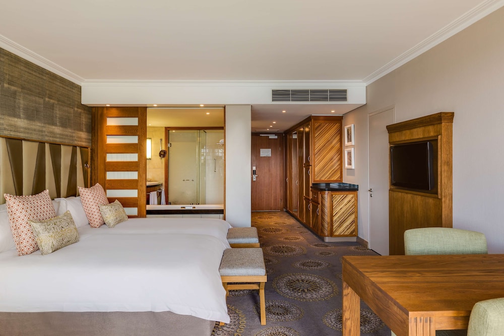 Deluxe Room with Garden View - Photo 6
