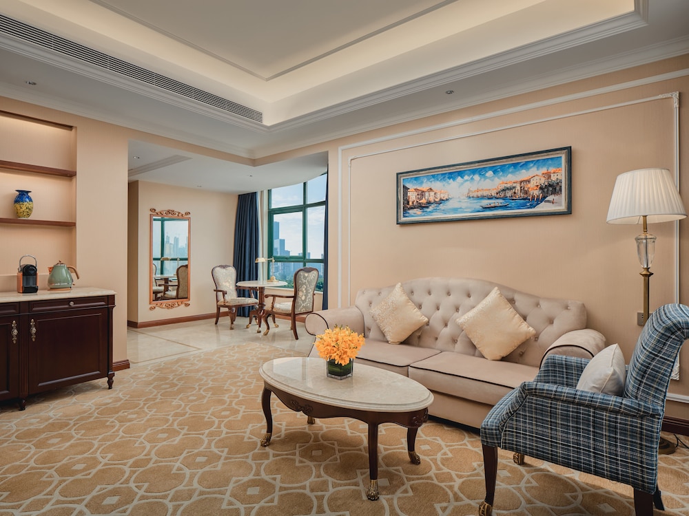 Suite, 1 Bedroom (Window of the World View) - Photo 1