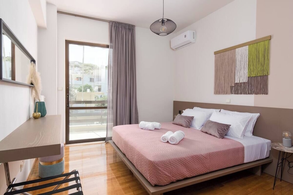 Family Apartment, Balcony, City View