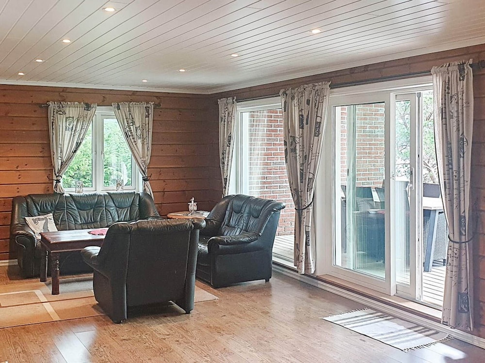 House photo 2