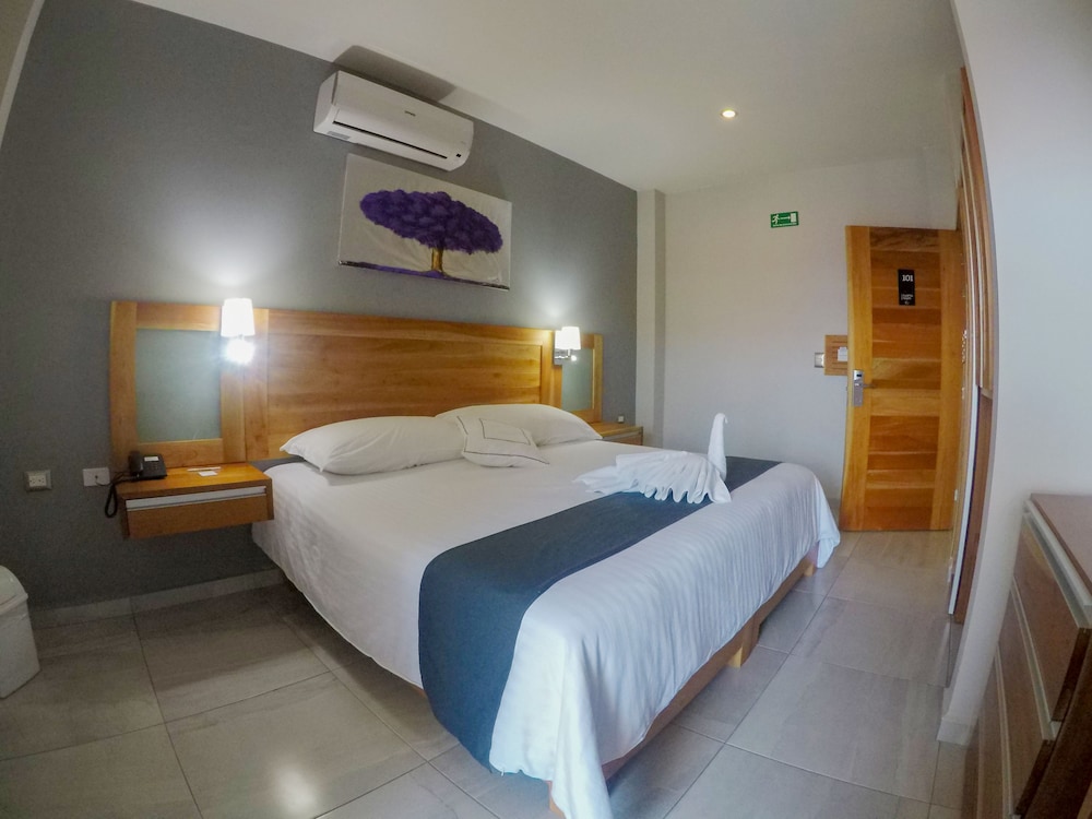Double Room, 1 King Bed