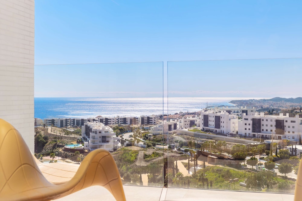 Twin Leiro Suite