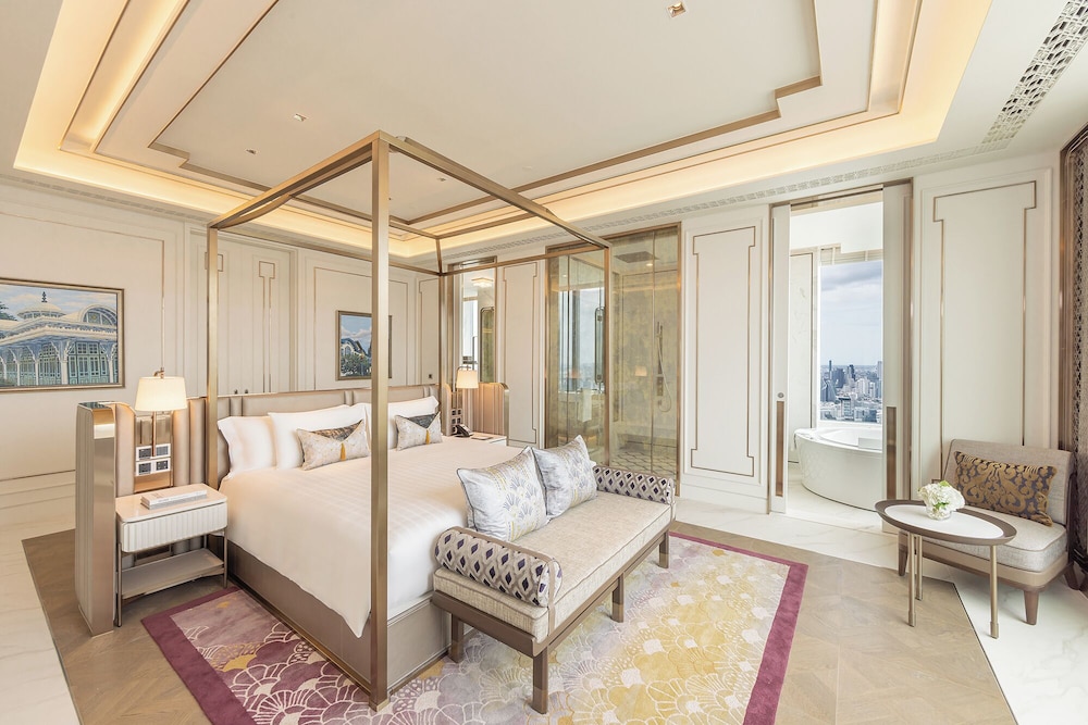 Penthouse Suite