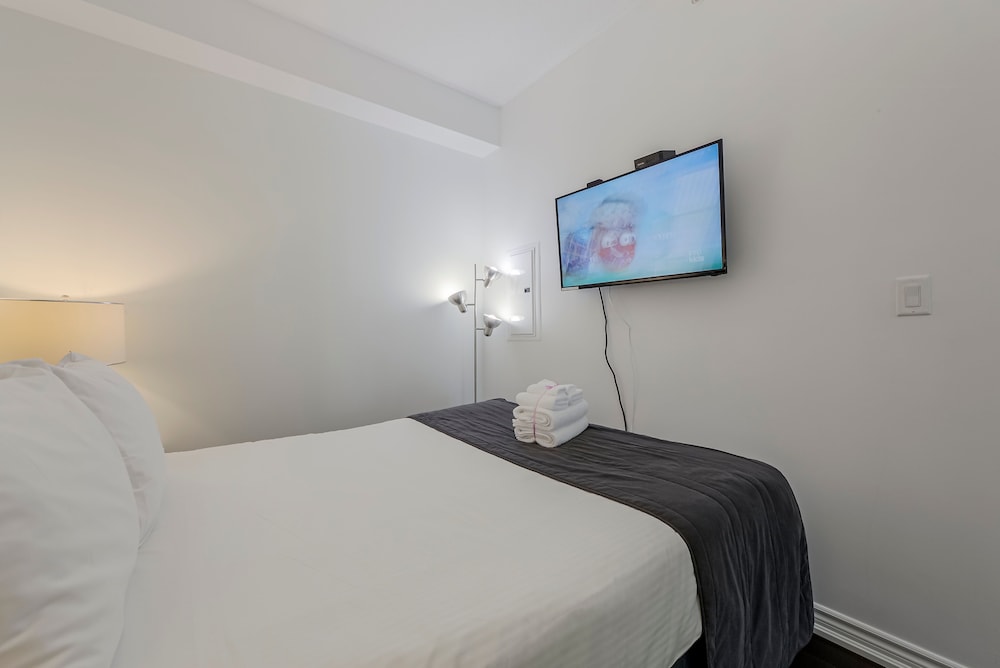 Downtown Toronto 2 Bedroom 2 Bath Suite Near Business District, U of T, Hospital, Foto 15