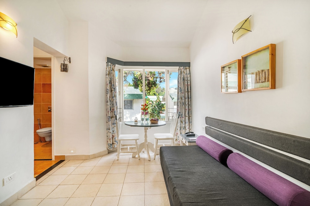 Duplex Suite with Balcony - Photo 2