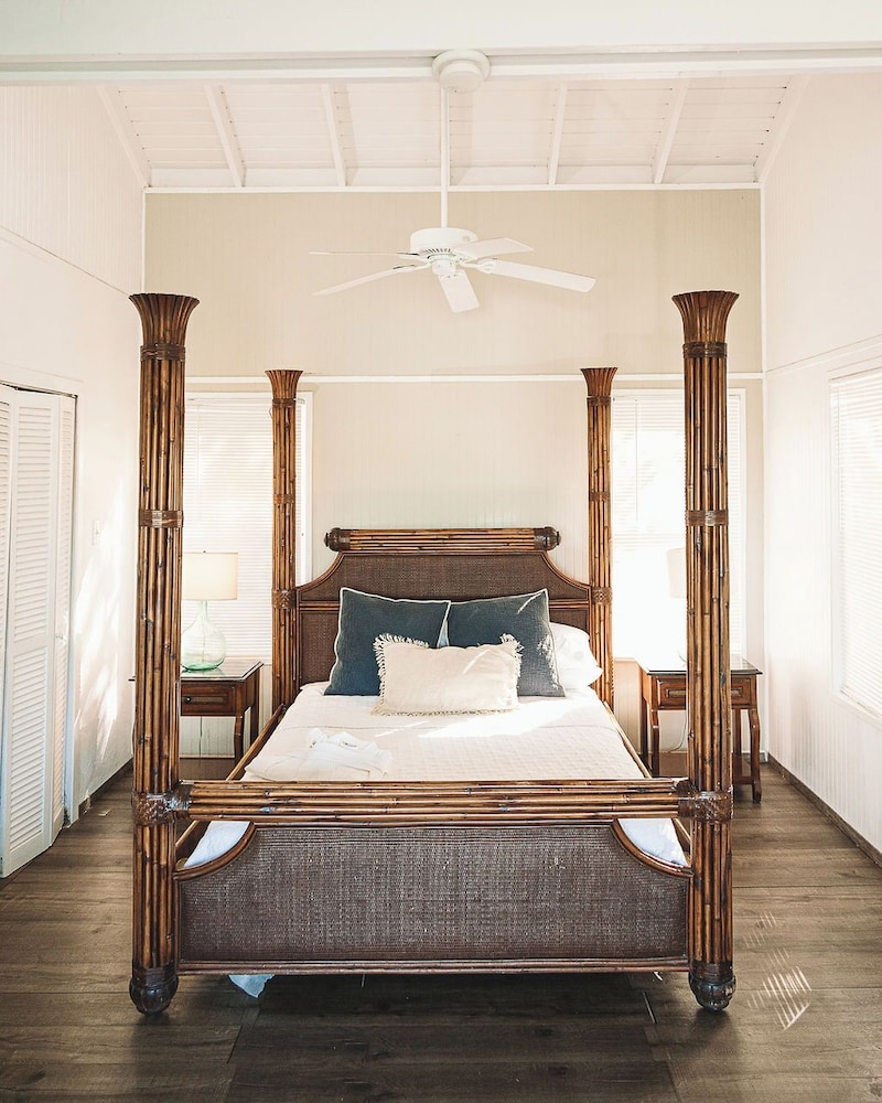 Deluxe Villa, 1 Queen Bed with Sofa bed, Ocean View photo 3