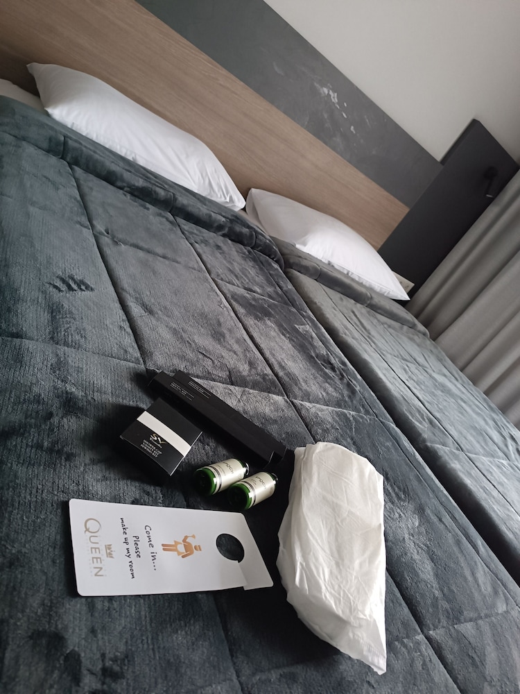 Standard Double or Twin Room, Balcony - Photo 3