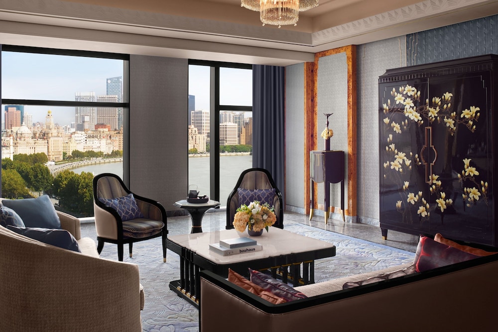 Caroline Astor Suite - Photo 1