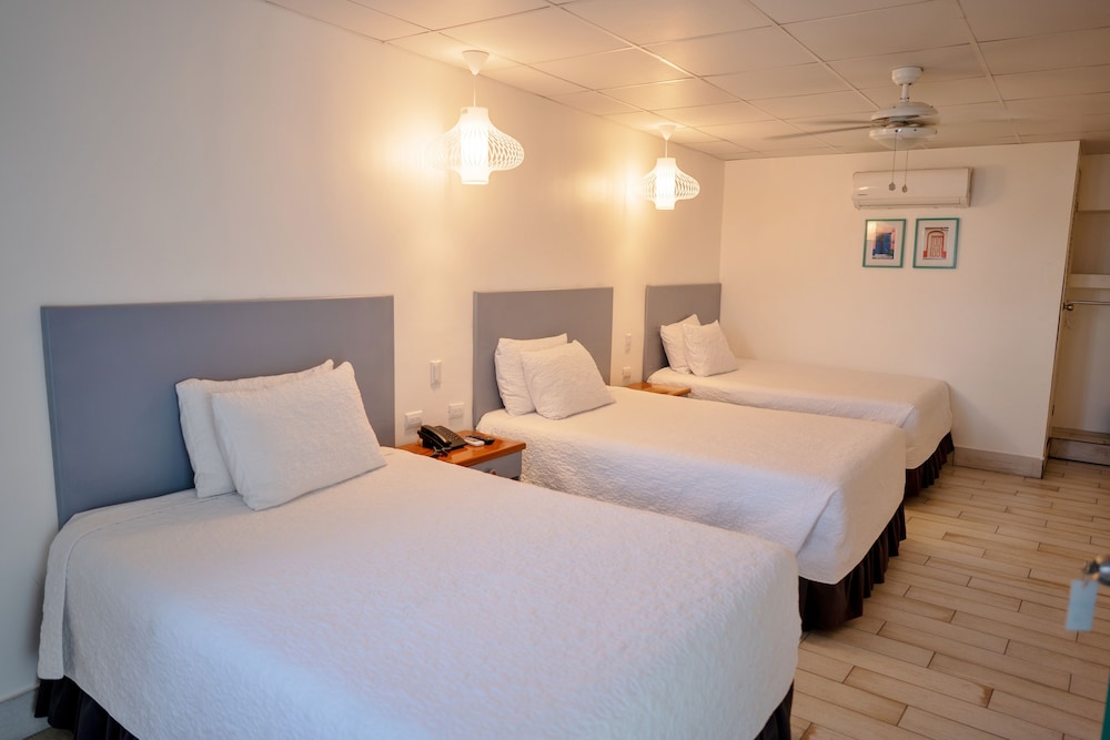 Premium Triple Room, Lake View photo 3