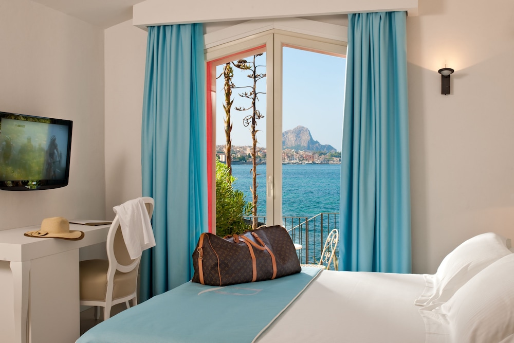 Small Villa - Photo 2