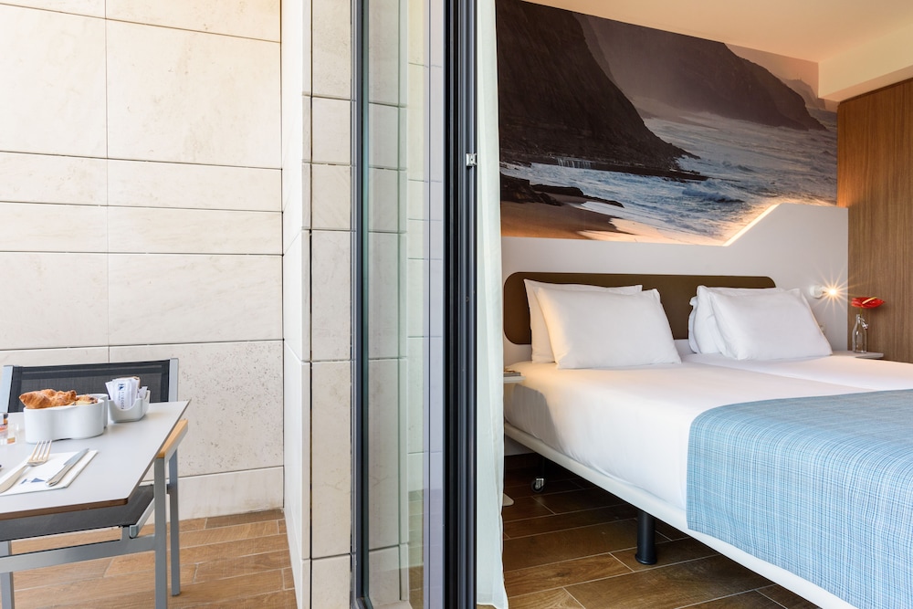 Available room