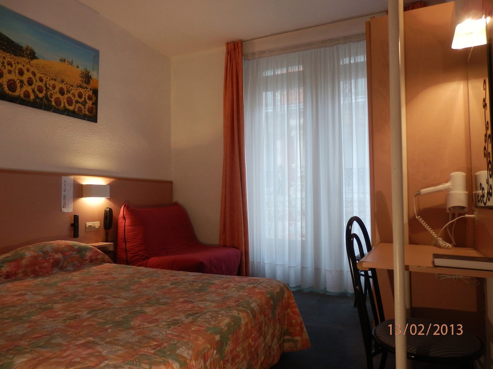 Classic Double Room - Photo 8