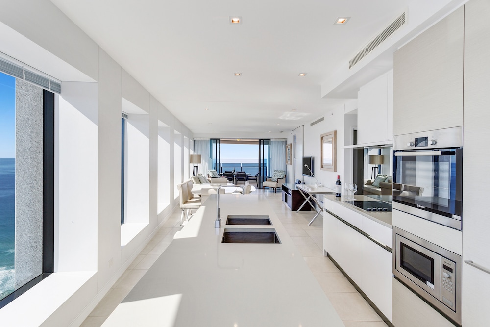 Luxury Spa Apartment, 3 Bedrooms, 2 Bathrooms, Ocean View photo 3