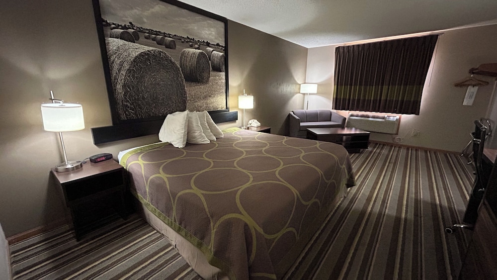 Standard Room, 1 King Bed - Photo 4