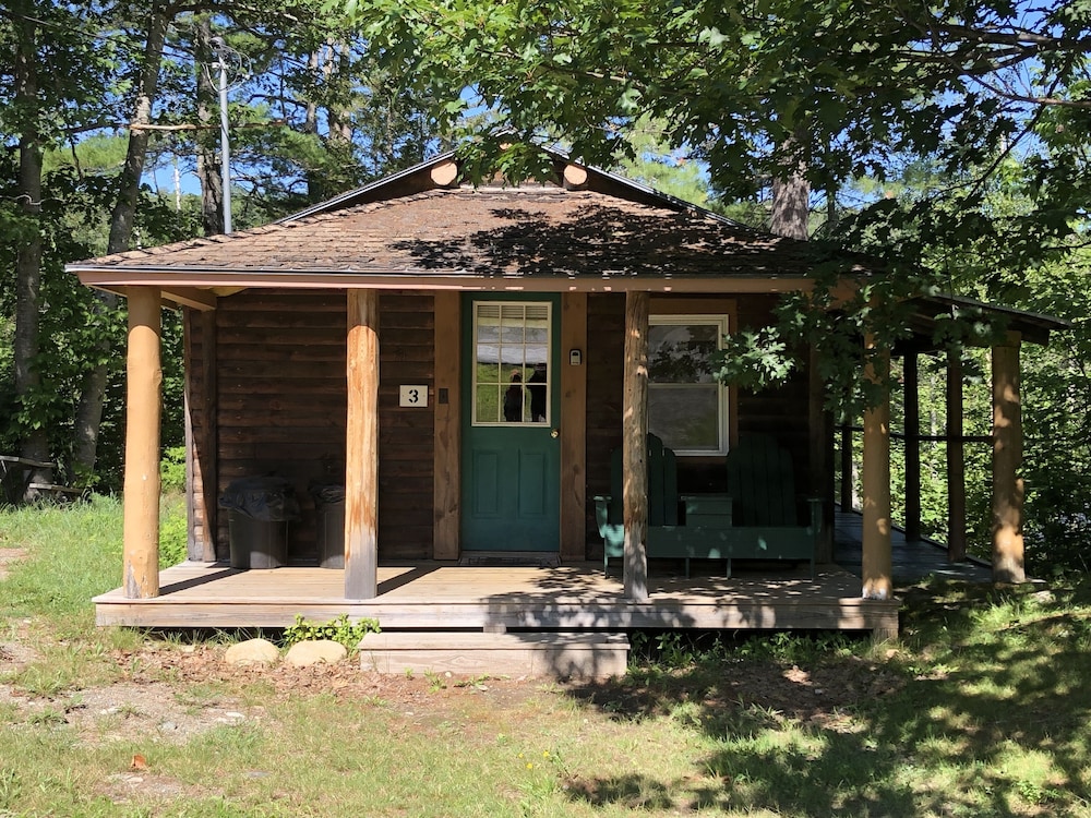 Cabin, 1 Bedroom, River View photo 2