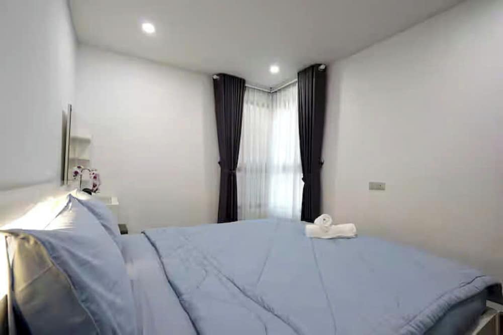 Presidential Suite, 2 Bedrooms, Club Lounge Access, City View photo 3