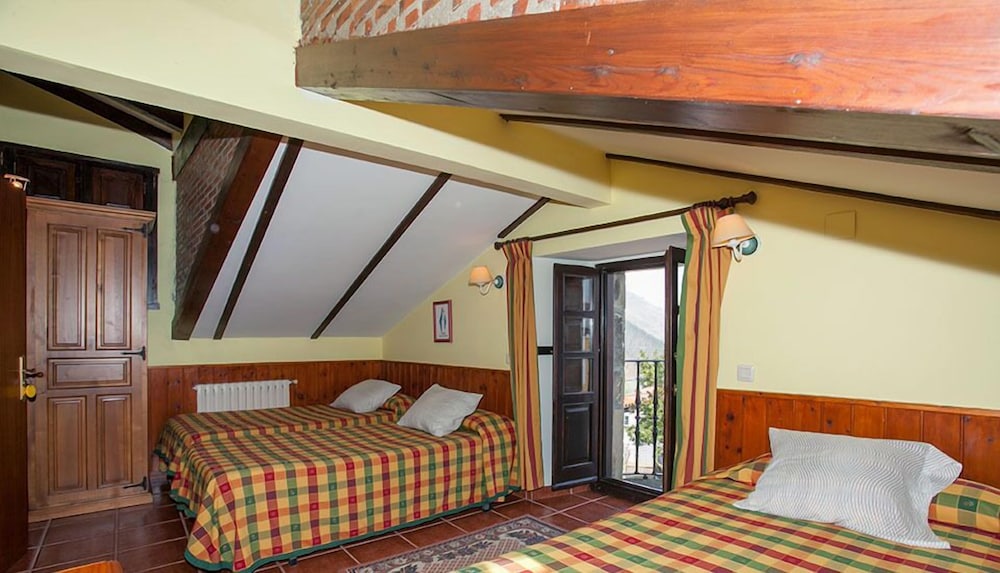 Quadruple Room photo 2