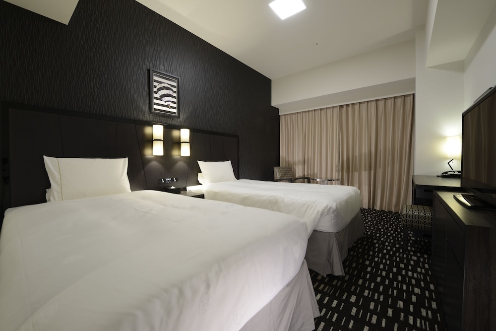 (Room for 3 Only) Superior Twin + Extra Bed