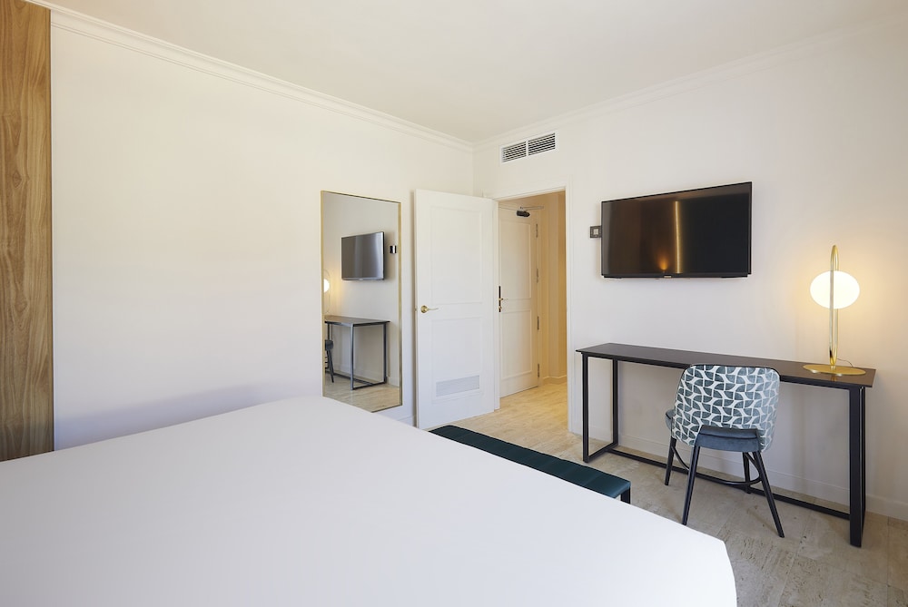 Single Room, Terrace photo 3