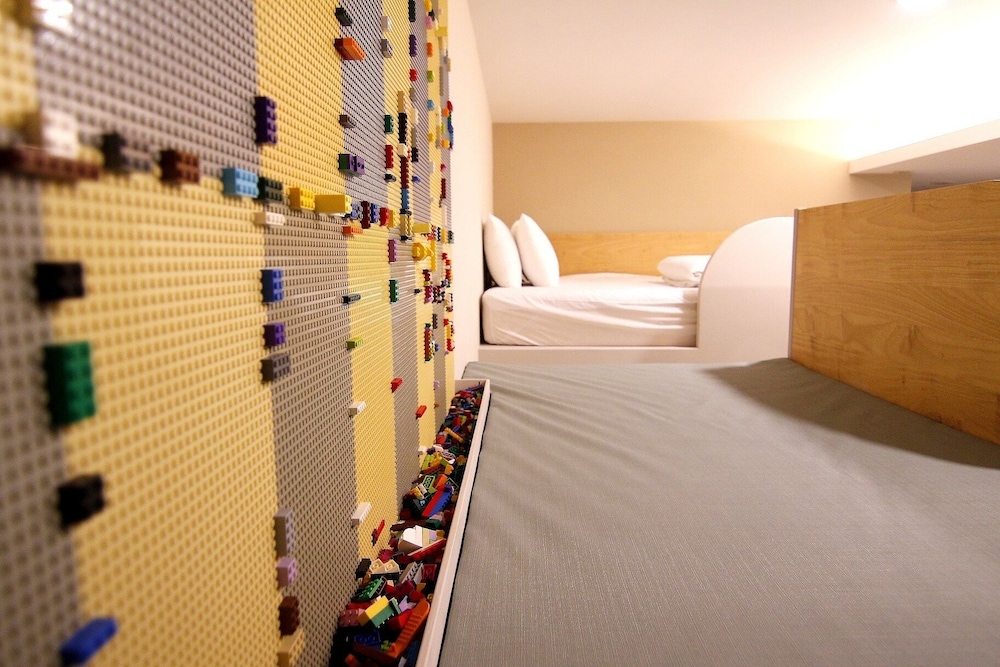 Family Quadruple Room, 1 Bedroom, Non Smoking, Balcony photo 2