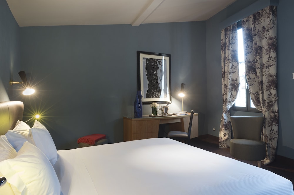 Double or Twin Room photo 2