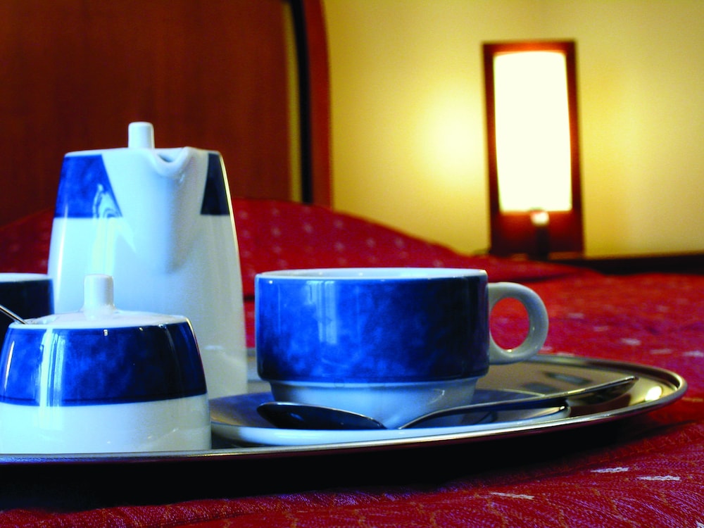 Double or Twin Room - Photo 9