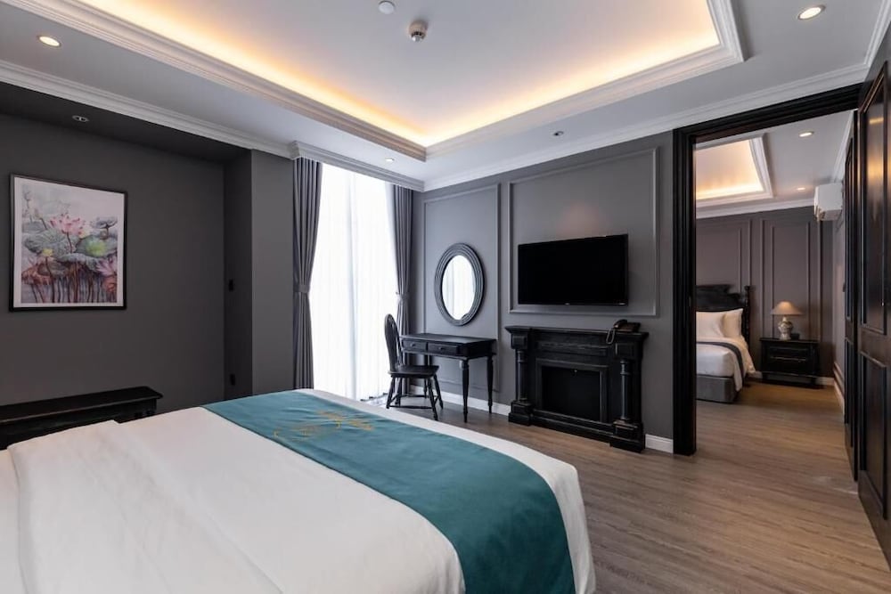 Signature Quadruple Room