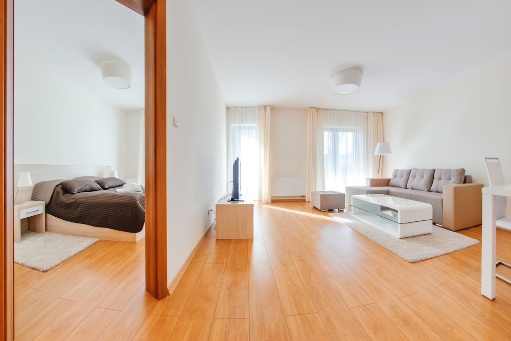 Apartment (219)