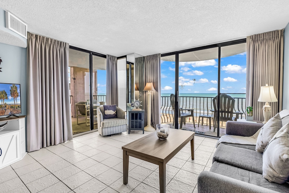 Family Condo, 3 Bedrooms, Balcony, Beach View