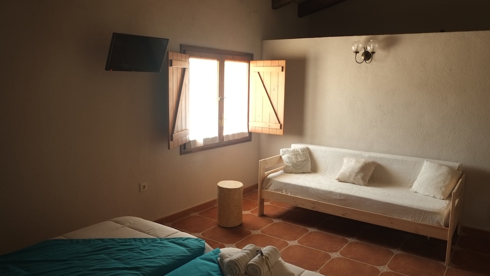 Standard Triple Room, Mountain View photo 2