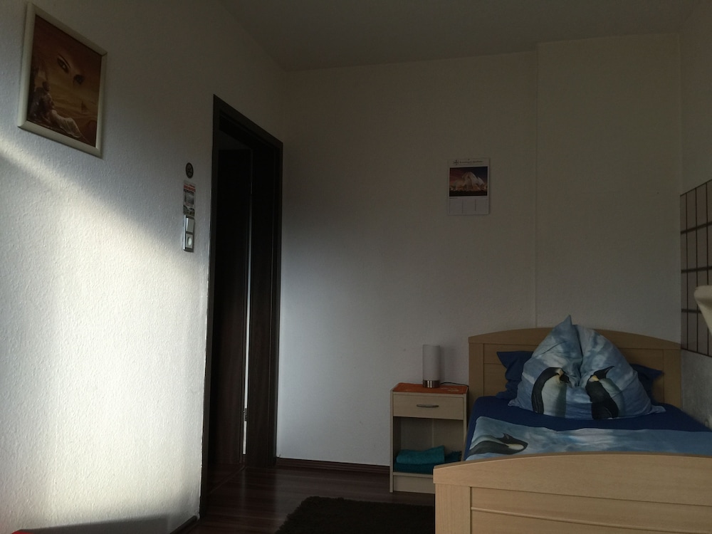 Single Room photo 2