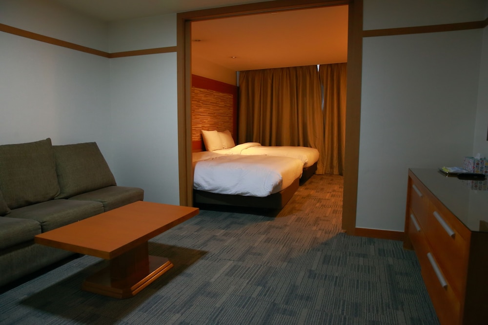 Junior Suite Twin photo 2