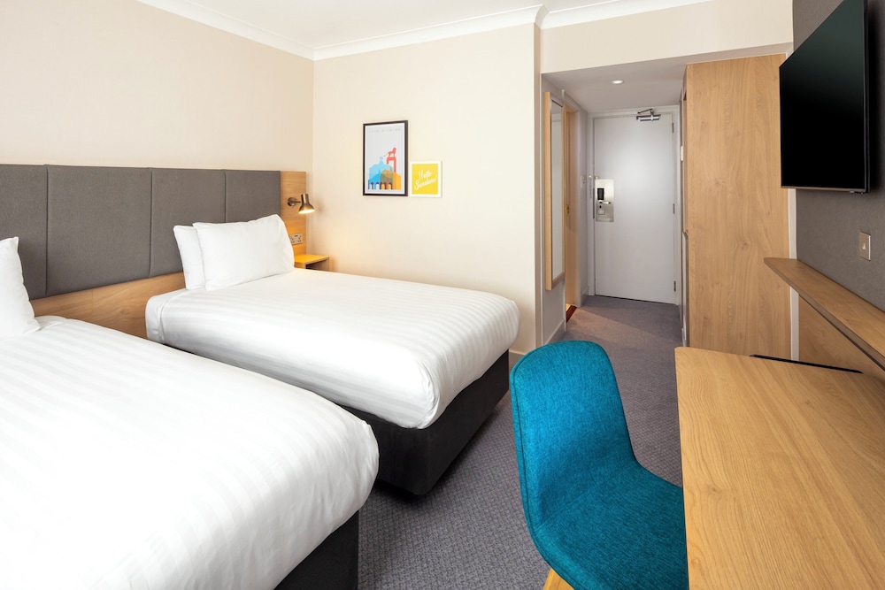 Standard Room, 2 Twin Beds photo 3