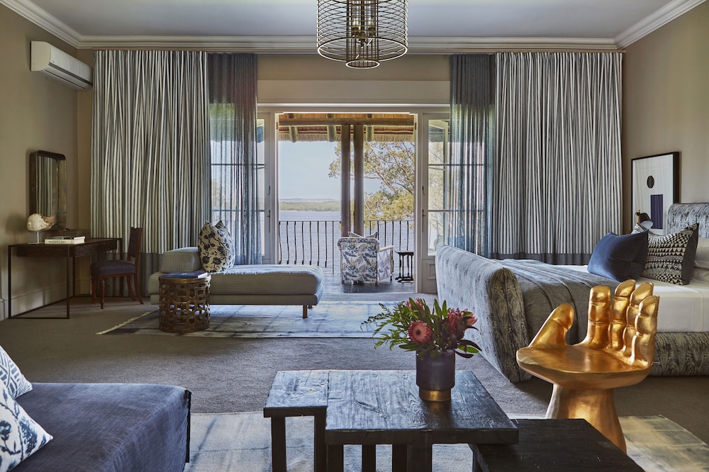 Lagoon Suite photo 1