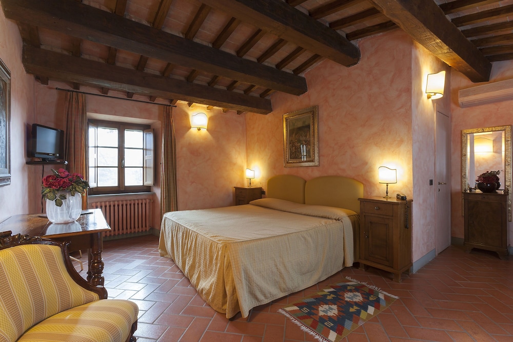 Deluxe Double or Twin Room photo 3