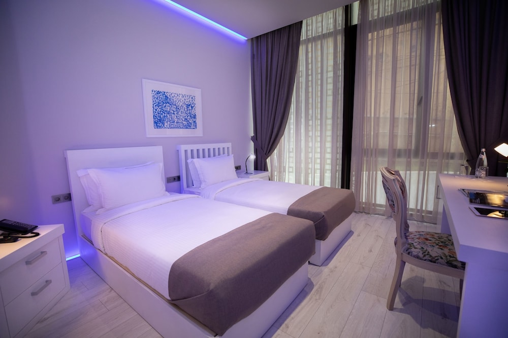 Comfort Twin Room