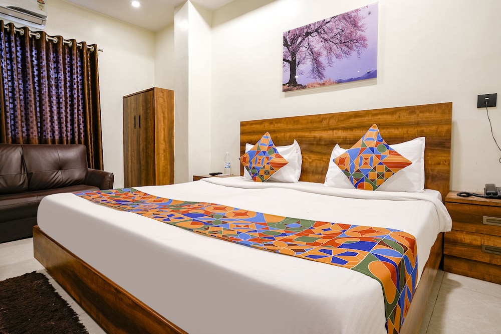 Deluxe Room, 1 Double Bed photo 2