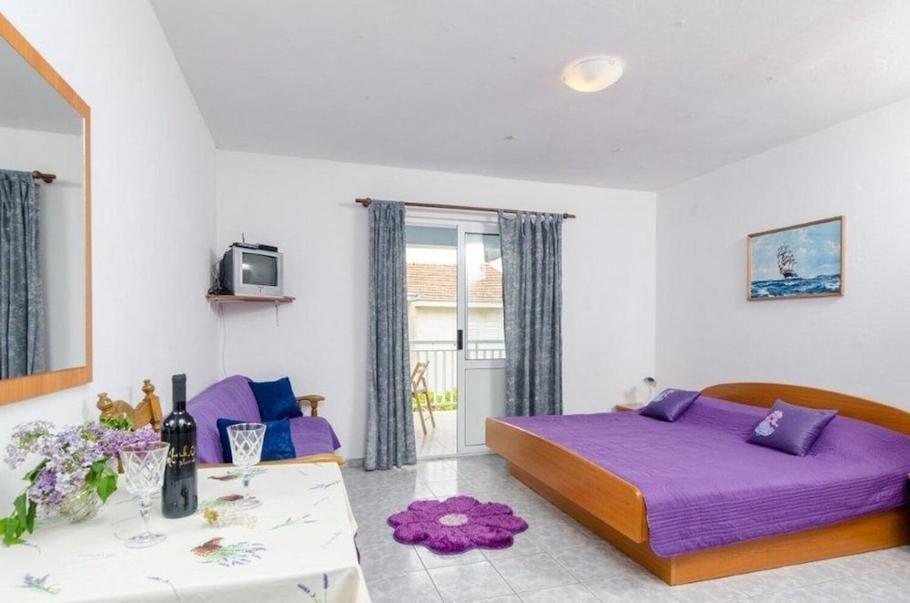 Studio (Jaki - 150 m from beach - SA2(2+1))
