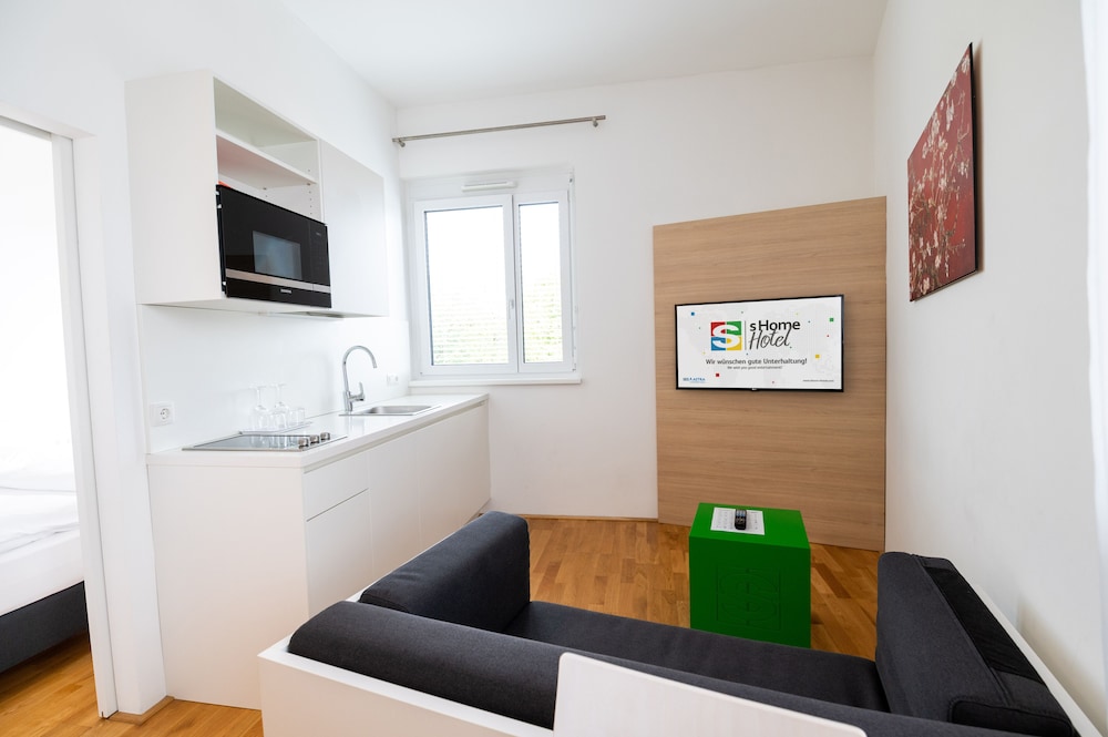 Comfort Suite photo 1
