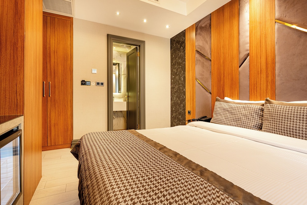 Economy Room, 2 Double Beds photo 2